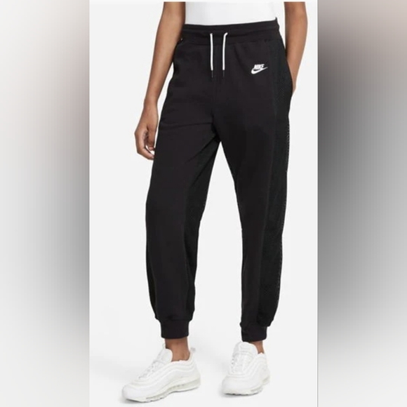 Nike NKct Ls F Ld99 Mesh joggers womens black 10s BNWT - Picture 10 of 10